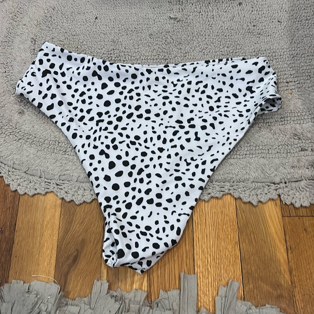 High waisted bikini bottoms
